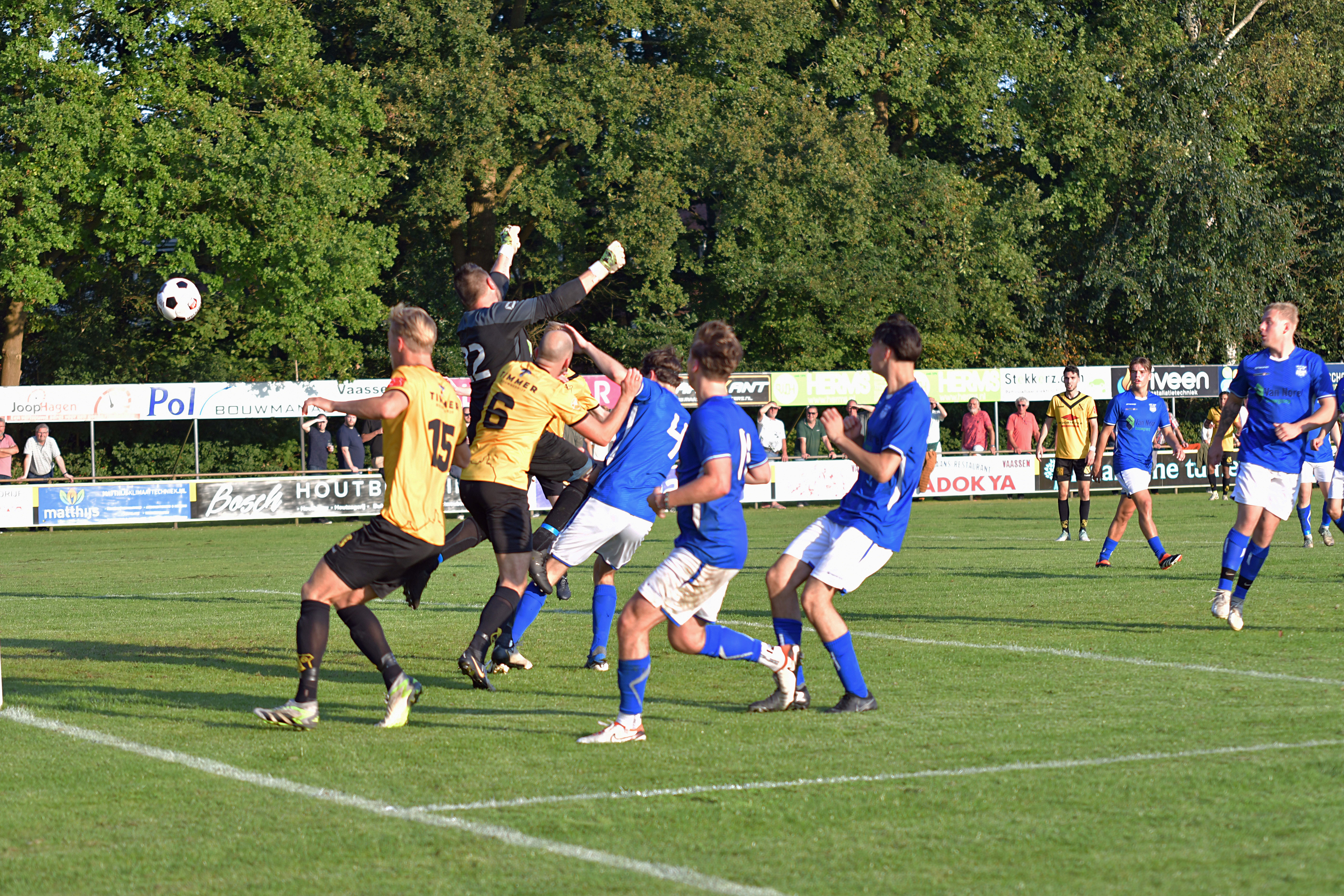 Foto: VIOS wint in competitieopener tegen SV Epe meer dan drie punten