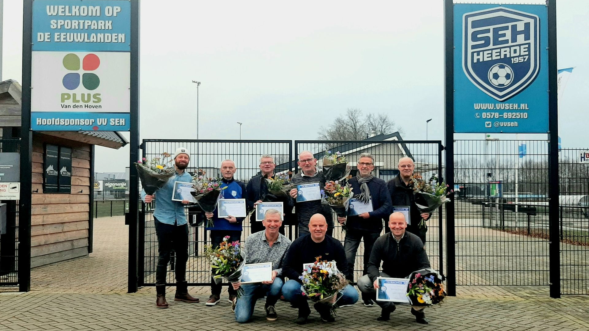 Foto: Jubilerende leden SEH in het zonnetje gezet