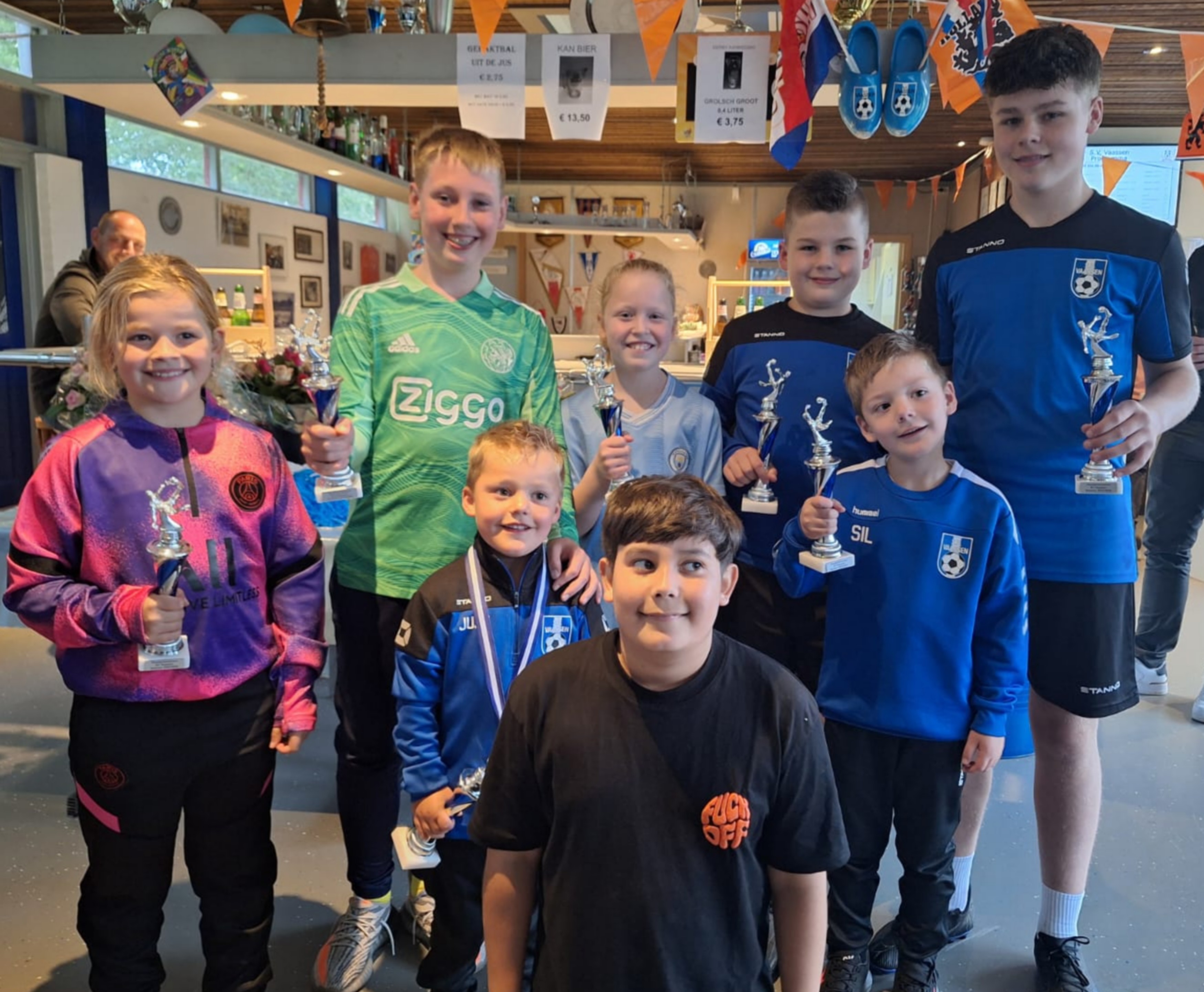 Foto: Penaltybokaal bij SV Vaassen