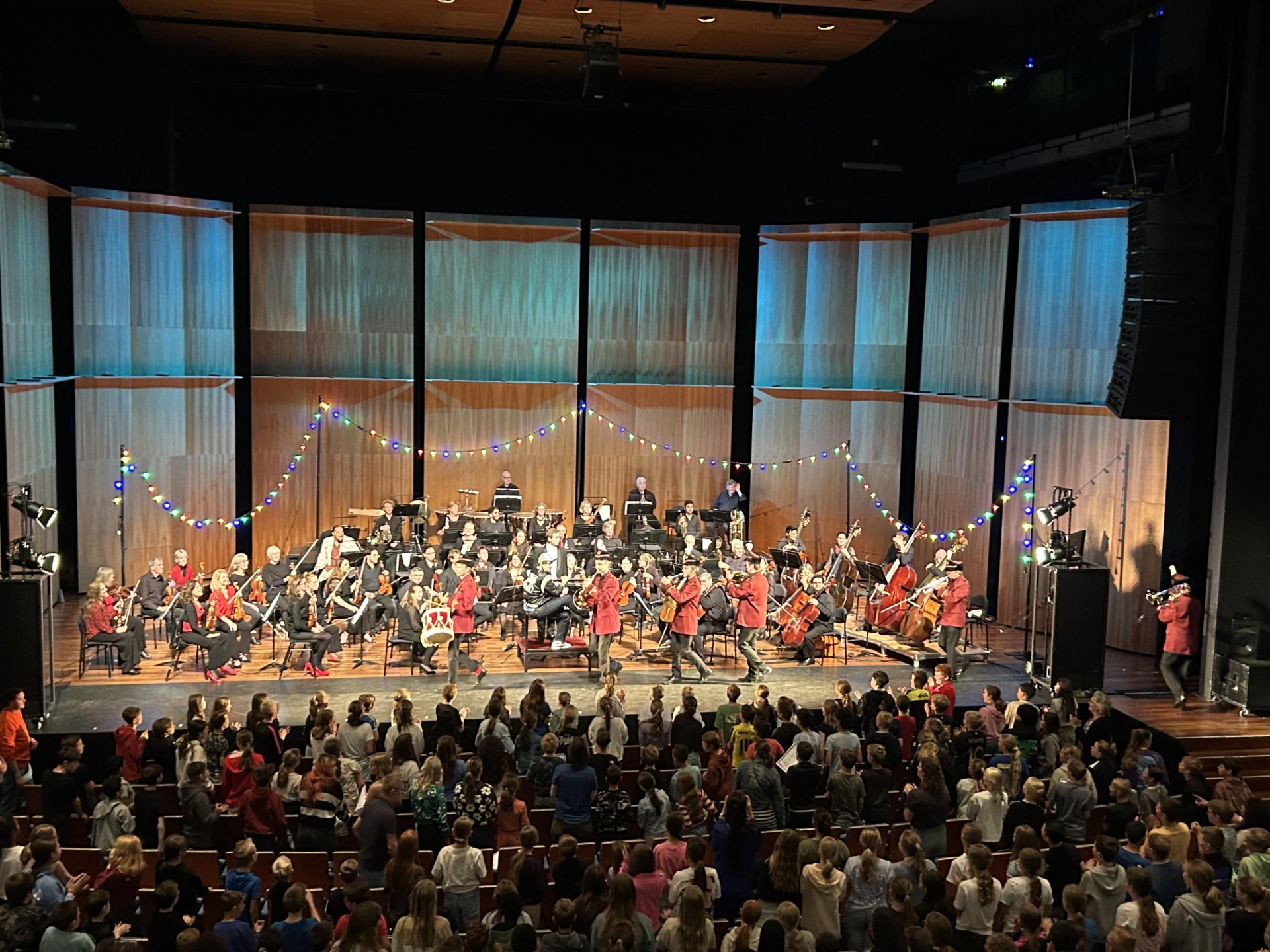 Foto: Cultuurplein organiseert bezoek Phion orkest door 600 leerlingen