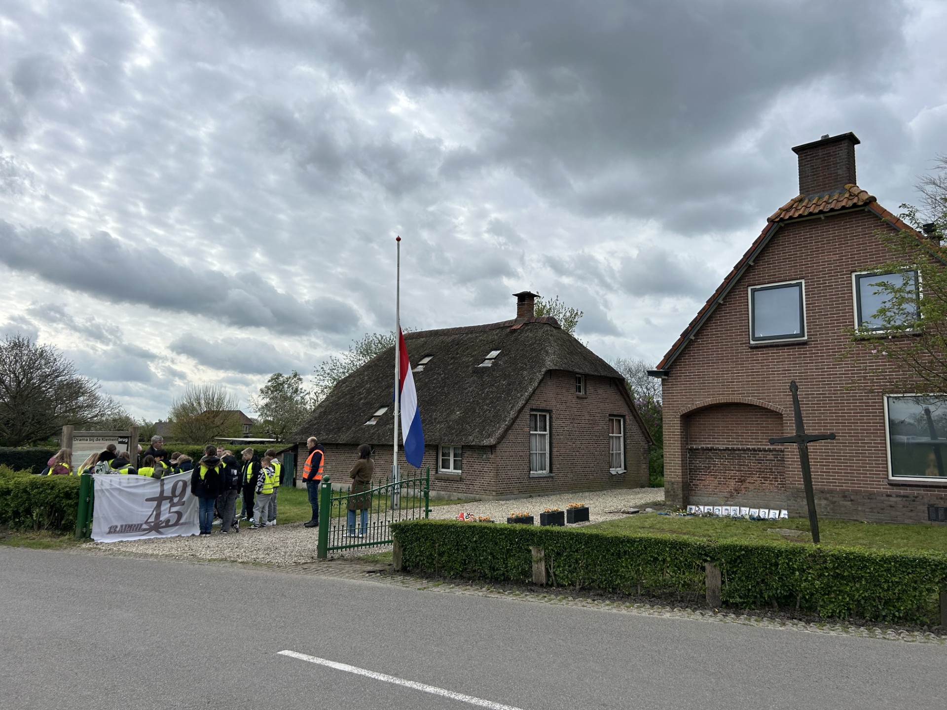 Foto: Leerlingen ontdekken oorlogsverhalen in eigen dorp