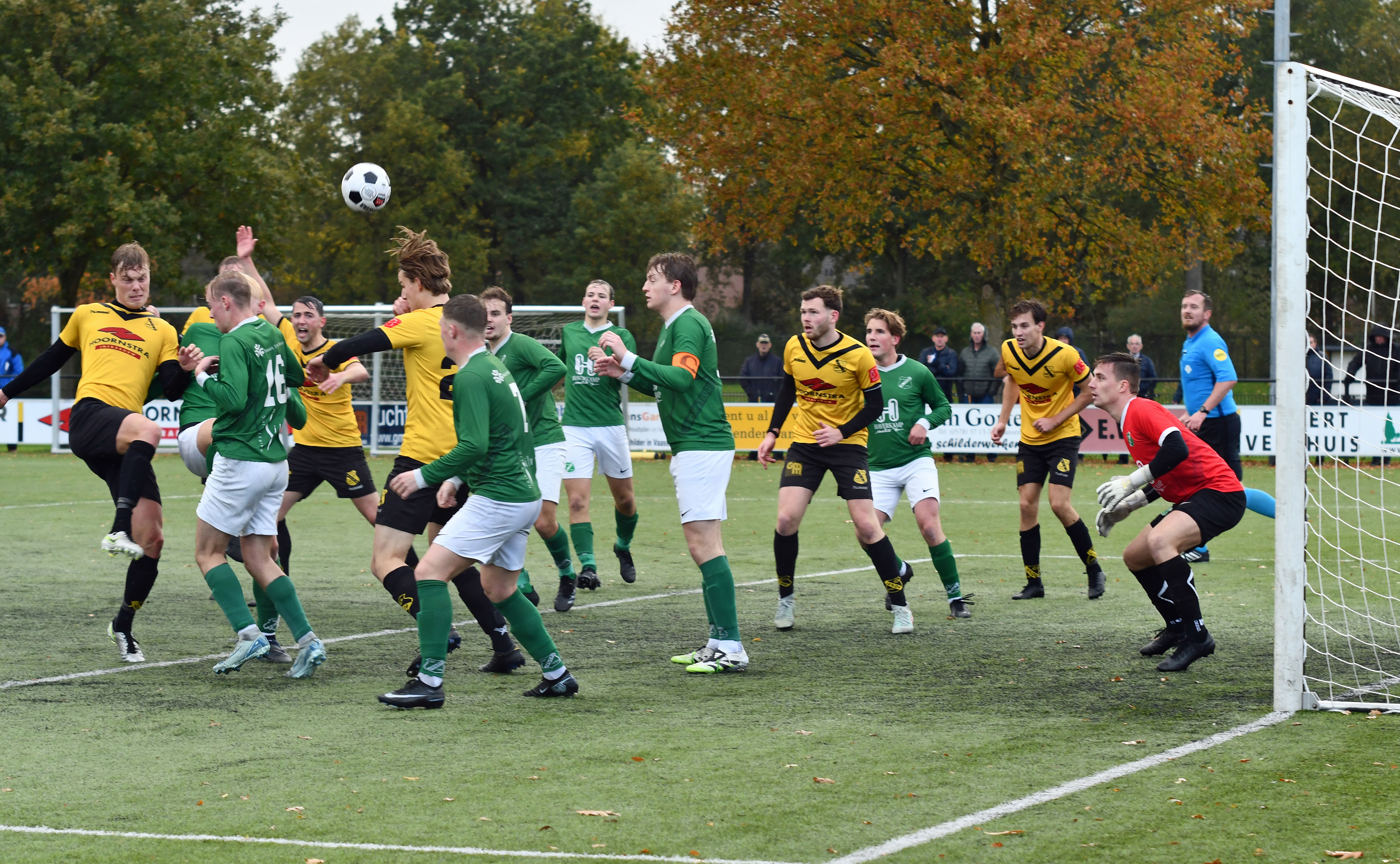 Foto: Duel dat lang op slot zit levert VIOS en Teuge beide een punt op