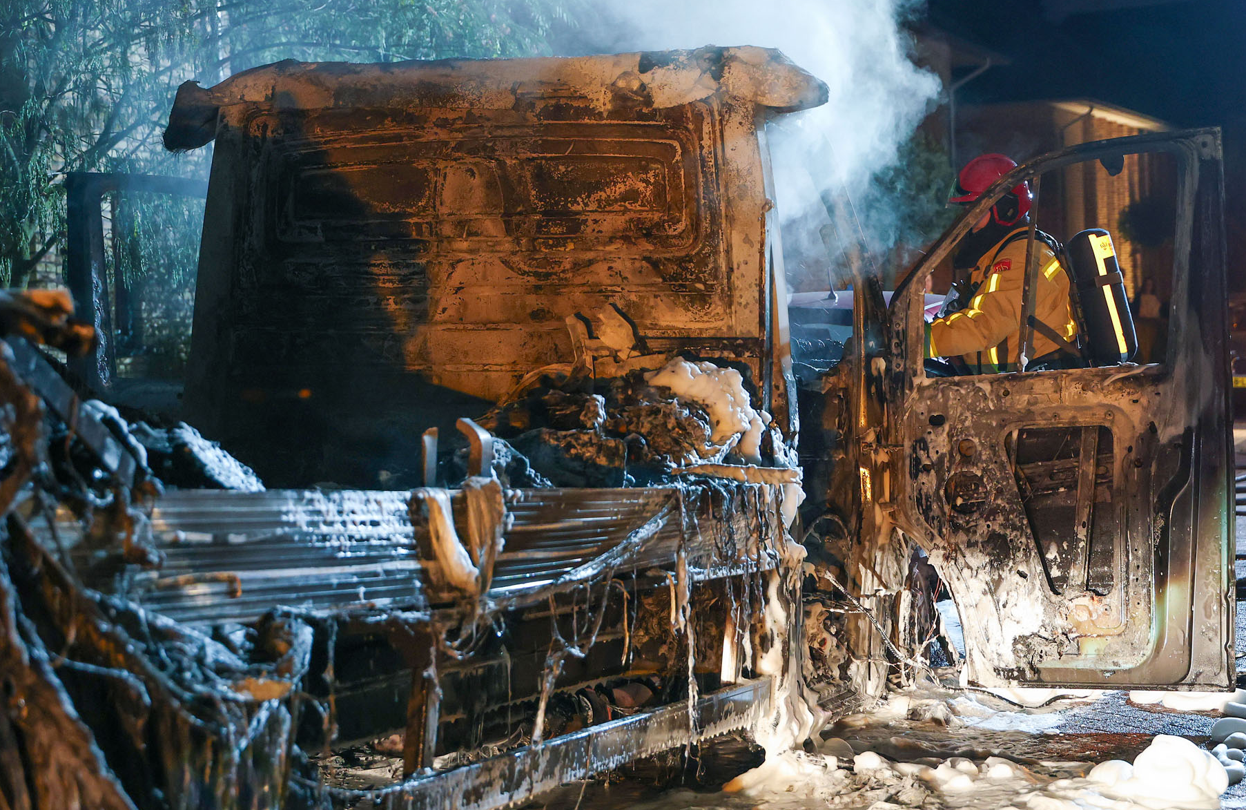 Bezorgwagen uitgebrand in Veldhoven