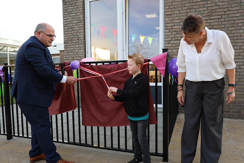 Foto: Onderwijswethouder opent nieuwe kinderopvanggroepen bij Dalton Kindcentrum De Wereldweide
