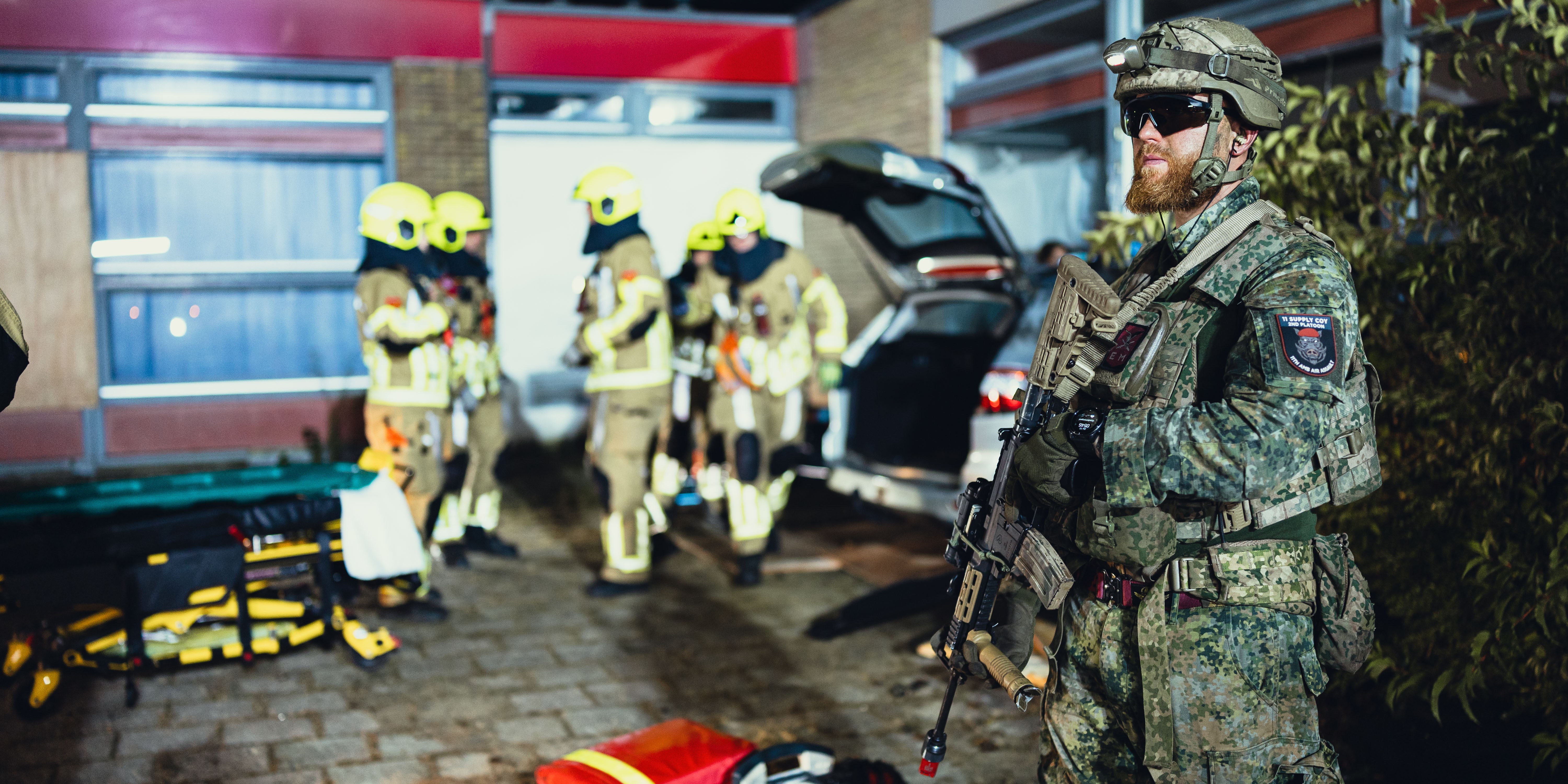 Militairen oefenen midden in woonwijk Barneveld: ‘Dat maakt het extra realistisch’