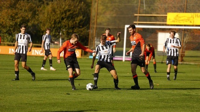 Elspeet wint, maar laat grote score achterwege
