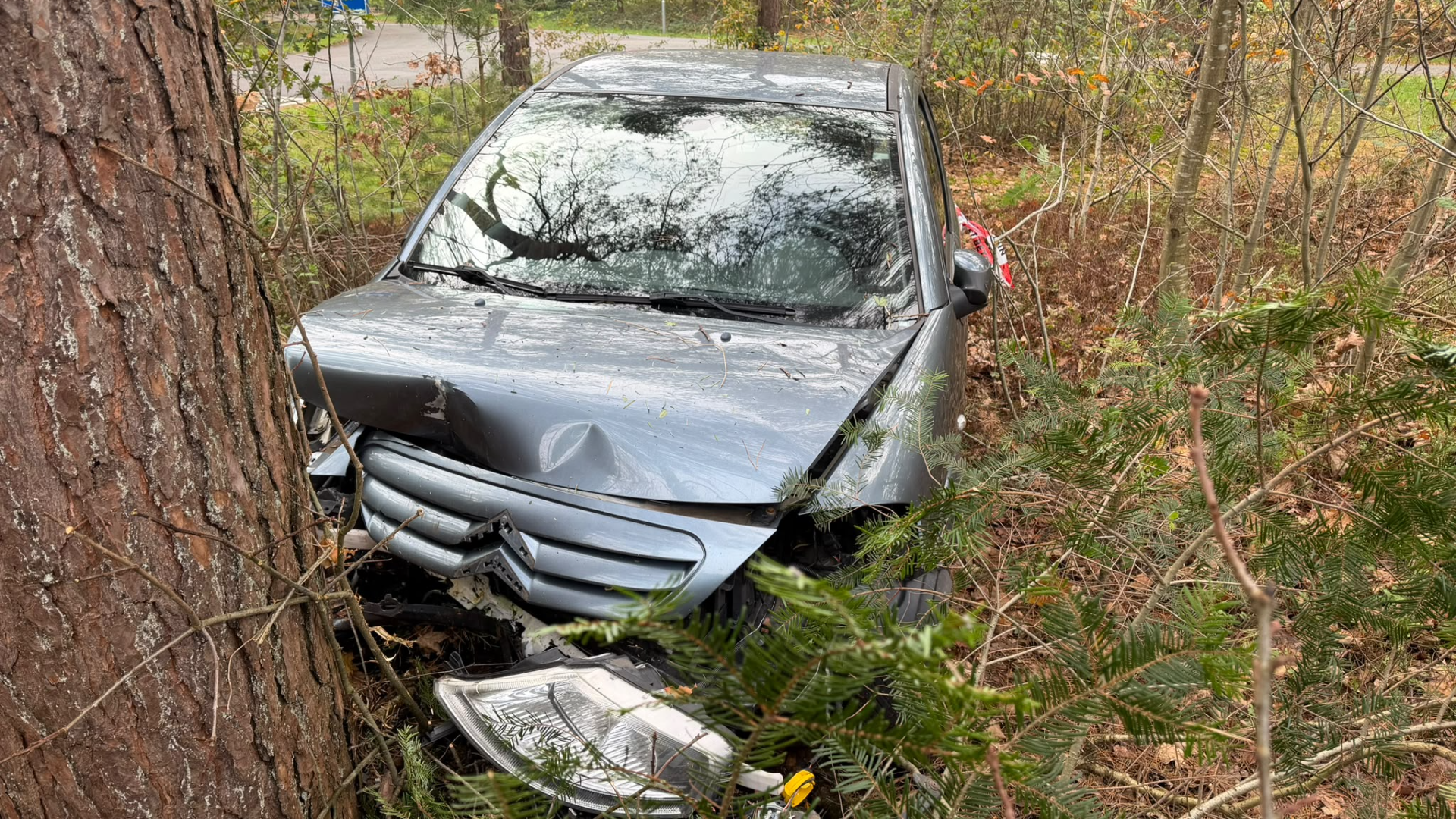 Auto verlaten aangetroffen in Elspeet