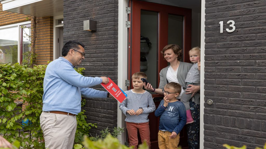 Foto: KWF dankt Heerde voor eerste volledig digitale collecte - opbrengst