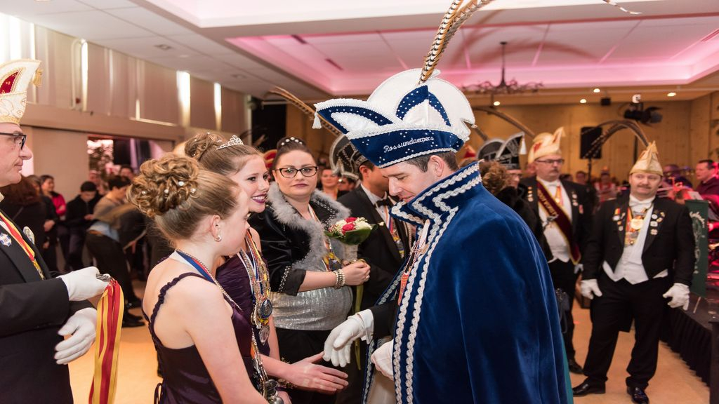 Foto: Rossumdaerper Prinsenbal terug in volle glorie