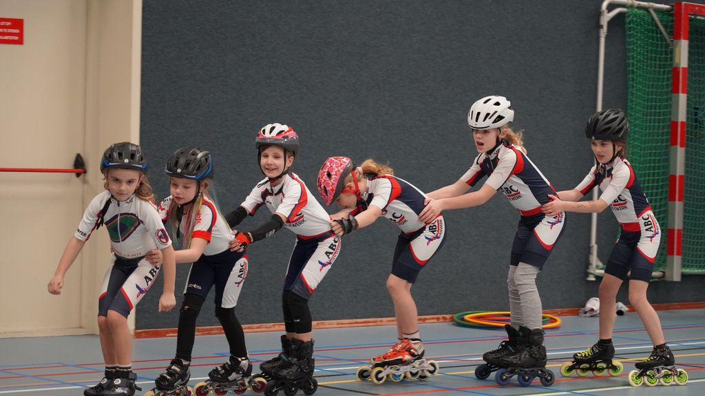 Foto: Jeugd skeelert volop door in de winterperiode