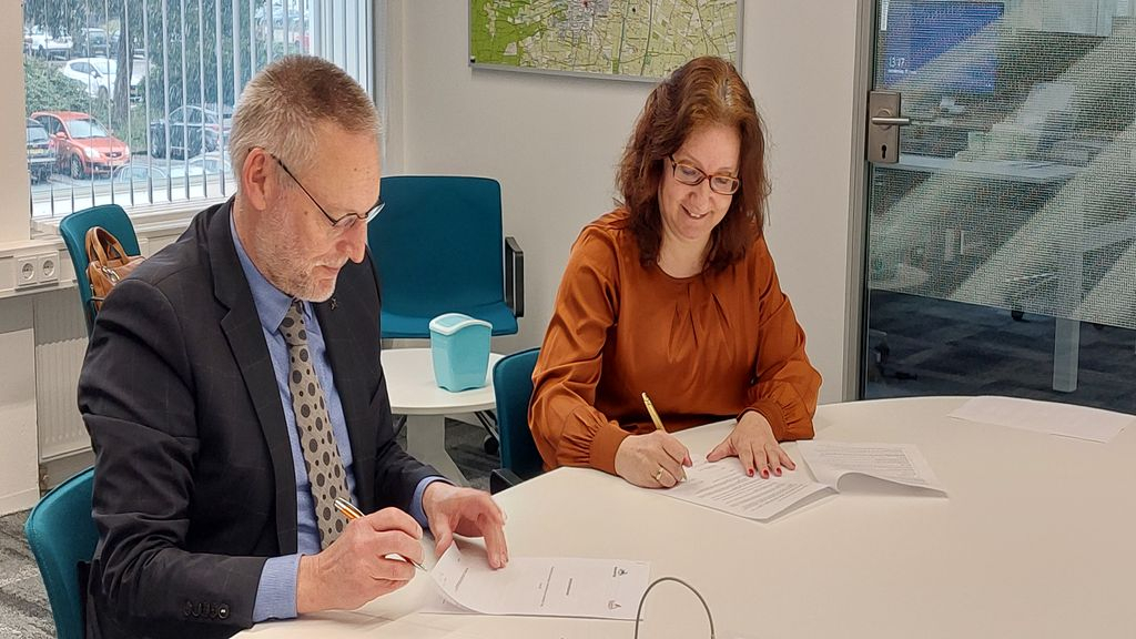 Foto: Gemeente Epe en Triada ondertekenen intentieovereenkomst Flexwonen