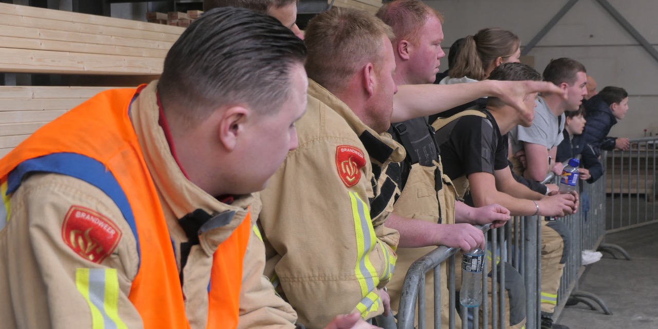 Foto: Spektakel bij ABWC-brandweerwedstrijd in Budel