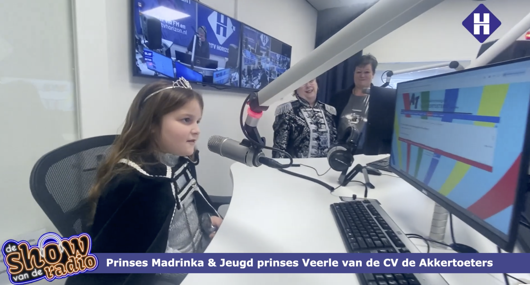 Foto: CV de Akkertoeters uit Heeze op bezoek in de Show vd Radio