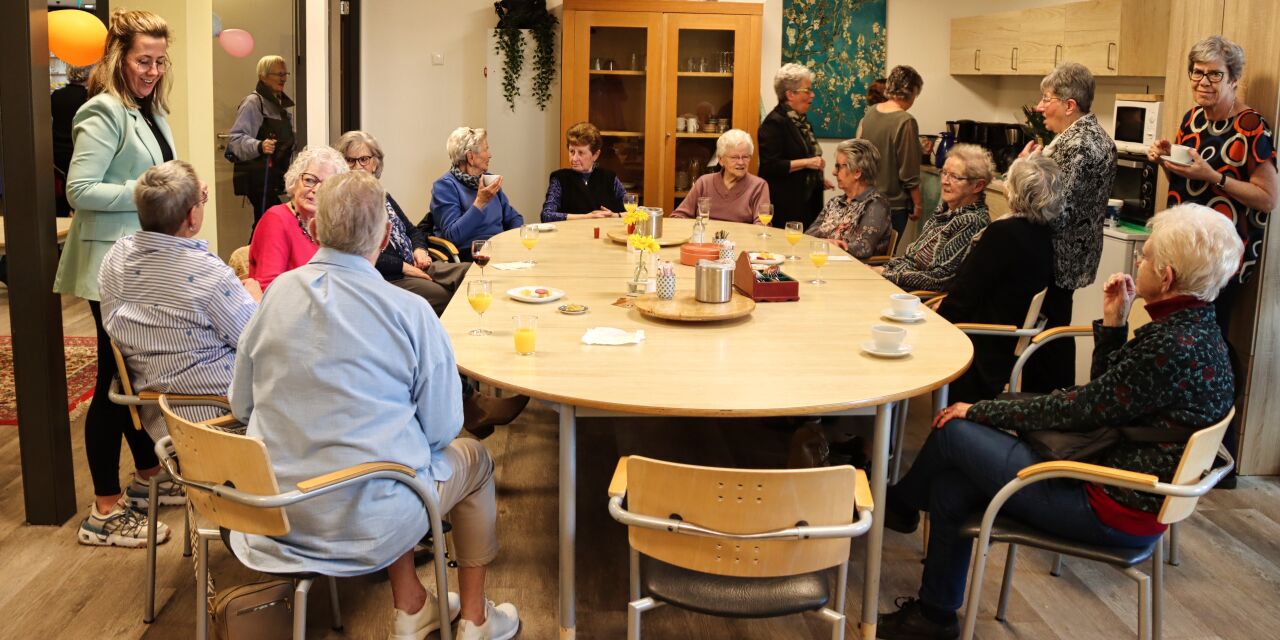 Foto: Receptie Buuls zitje drukbezocht