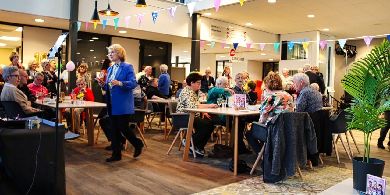 Foto: Receptie Buuls zitje drukbezocht