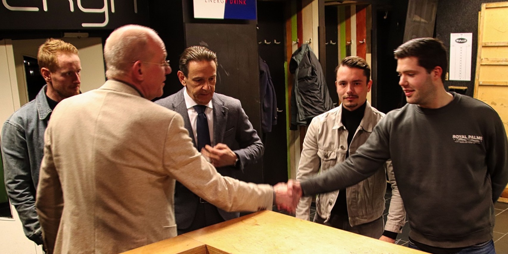 Foto: Overeenkomst gemeente Cranendonck met JC Harlekyn