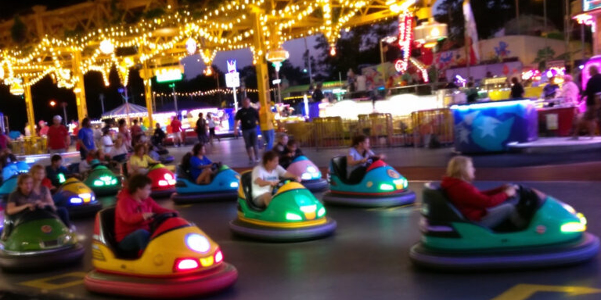 Foto: 'Vrijdag geen feestdag': detailhandel ziet vervroegde kermisstart niet zitten