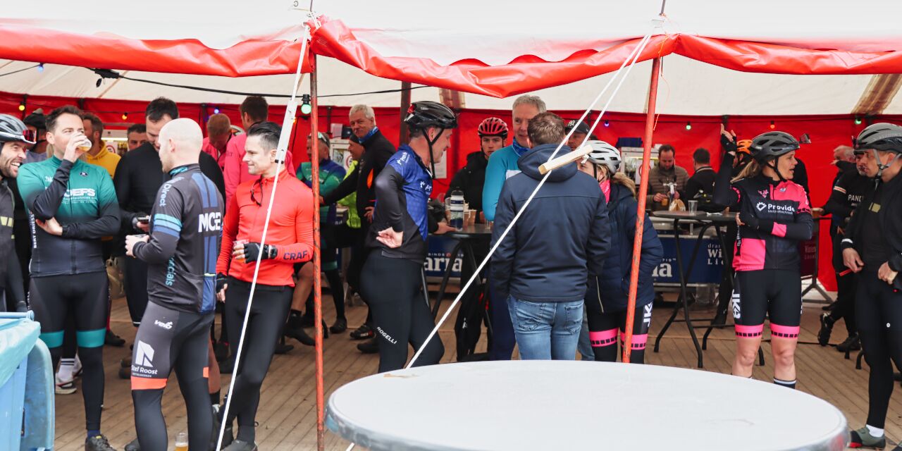 Foto: Veldcross 2025: Spectaculair parcours en geweldige sfeer