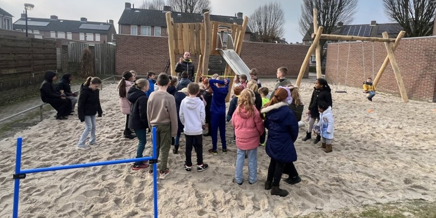 Buitenspeelmiddag in vernieuwde speeltuin succes