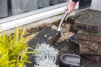 Foto: Cranendonck wipt tegels voor groen en wordt 62e bij het NK Tegelwippen