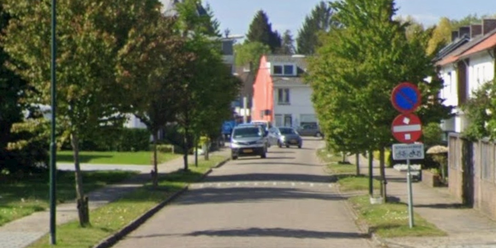 Foto: Start bomenkap in Dorpshart Budel