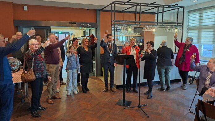 Foto: Koninklijke onderscheiding voor Bertie Willems-Raasens