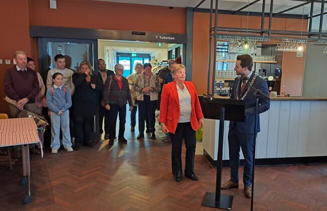 Foto: Koninklijke onderscheiding voor Bertie Willems-Raasens