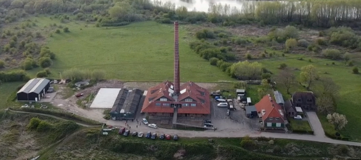 Foto: Vrije School De Zwaneridder Volgt Eerste Twan de Vos Workshop bij Steenfabriek De Bovenste Polder
