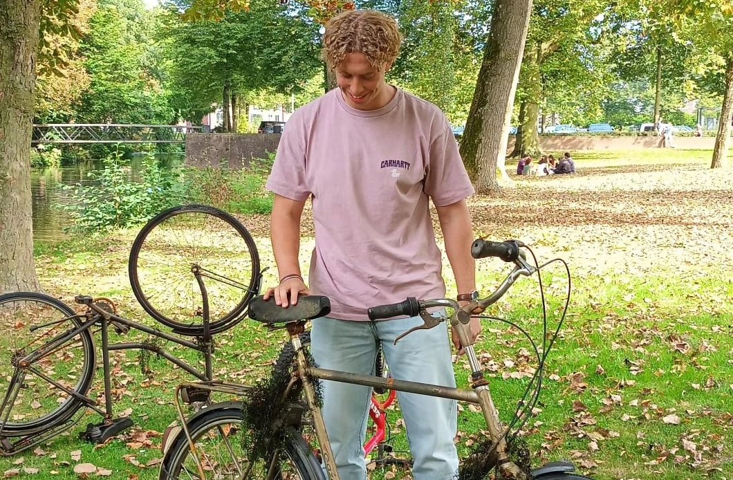 Foto: Succesvolle Opschoonvaart in Wageningen: Een Schoner Centrum en Verrassende Vondsten!