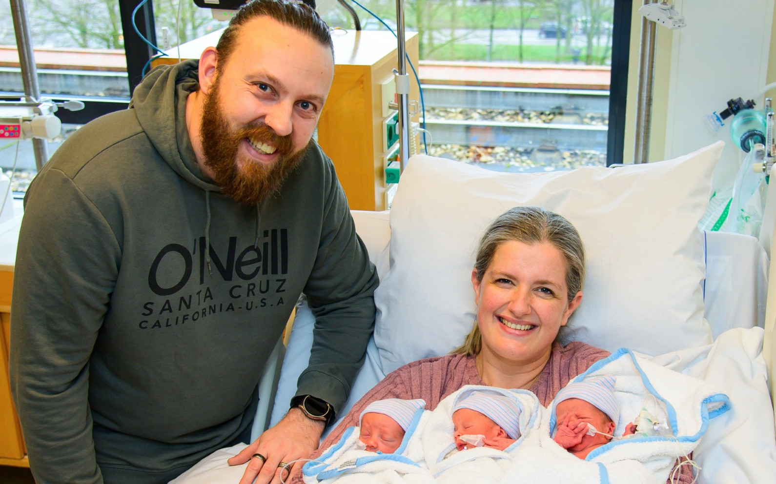 Foto: Gezonde drieling geboren in Ziekenhuis Gelderse Vallei