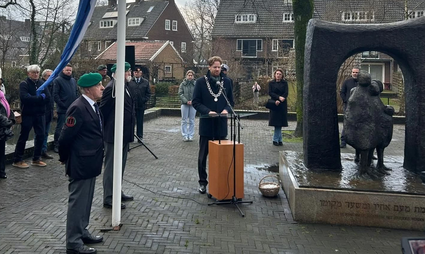 Foto: Wageningen herdenkt Joodse slachtoffers: “Opdat wij niet vergeten”