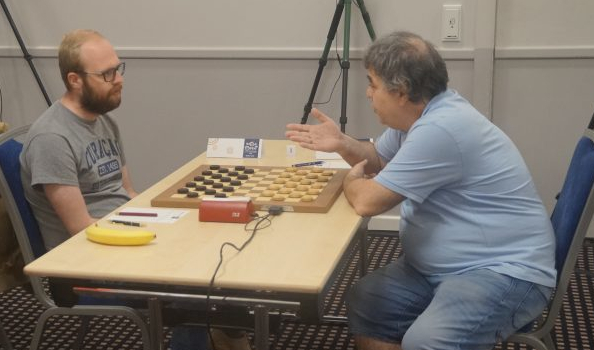 Foto: Harmsma en Schwarzman:  mixed feelings in Riga.