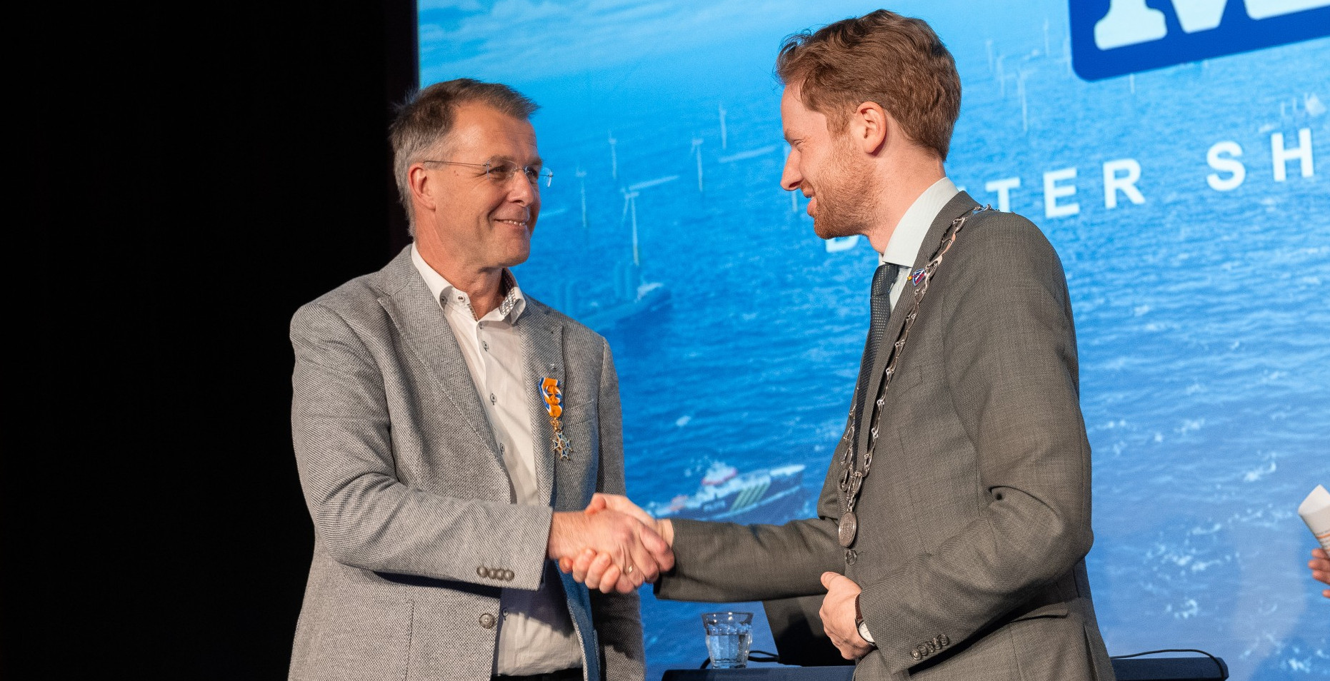 Foto: Koninklijke onderscheiding voor Bas Buchner (algemeen directeur MARIN )