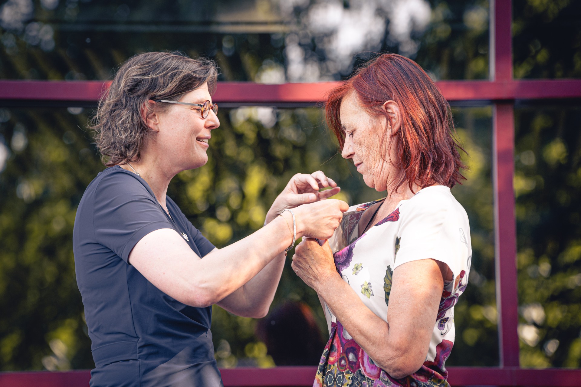 Foto: Lintje en Erezilver bij afscheid directie Theater Junushoff