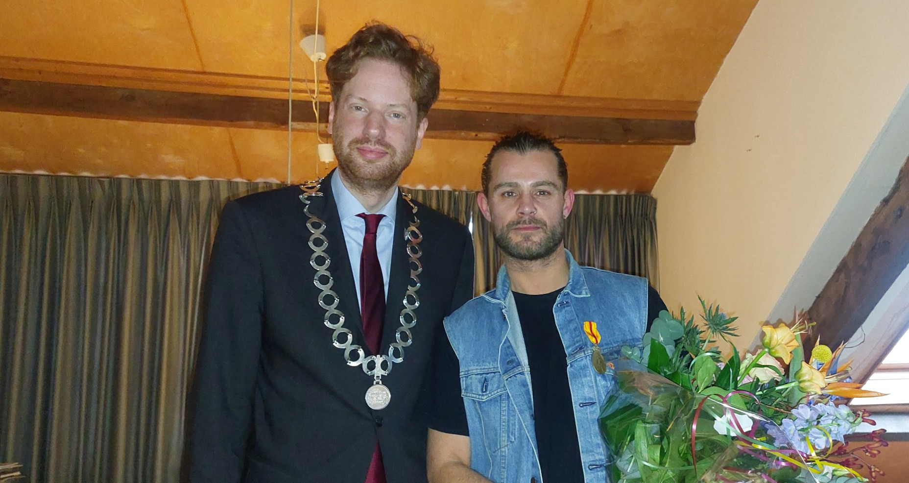 Foto: Erepenning Menslievend Hulpbetoon voor Senn Jacobs