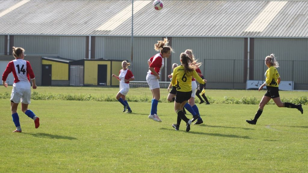 Foto: Voetbalvrouwen Ona'53 uit de bekerronde